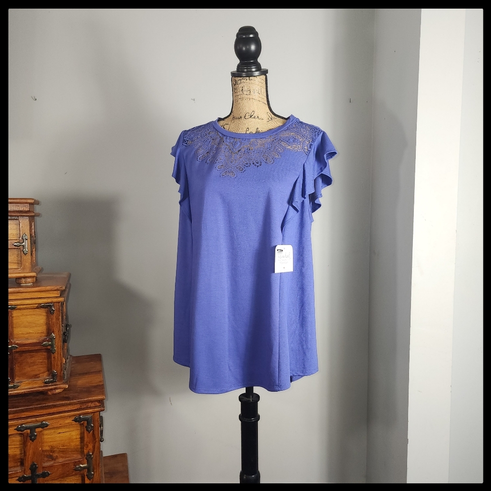 NEW! Ingrid & Isabel Maternity Periwinkle Top